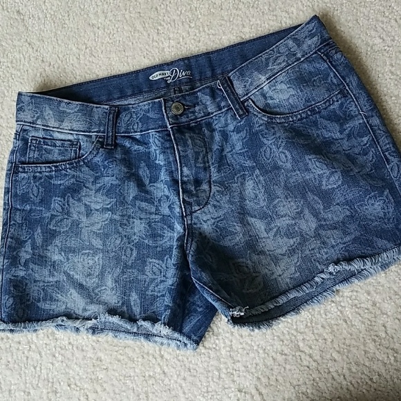 Old Navy Pants - Old Navy denim floral shorts Sz. 8